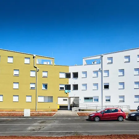 アパート De Cero *